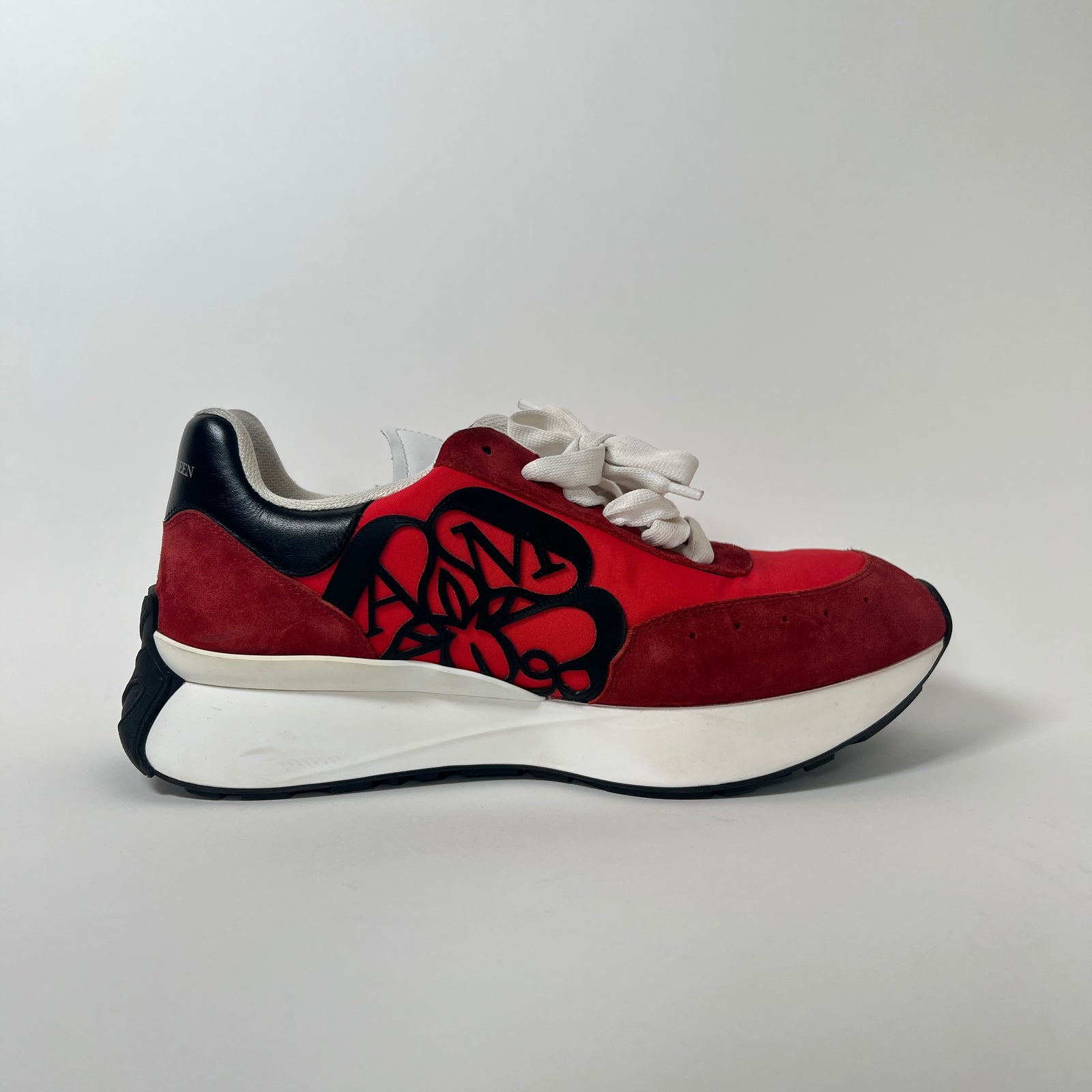 Alexander McQueen Red Sprint Runner Size 43