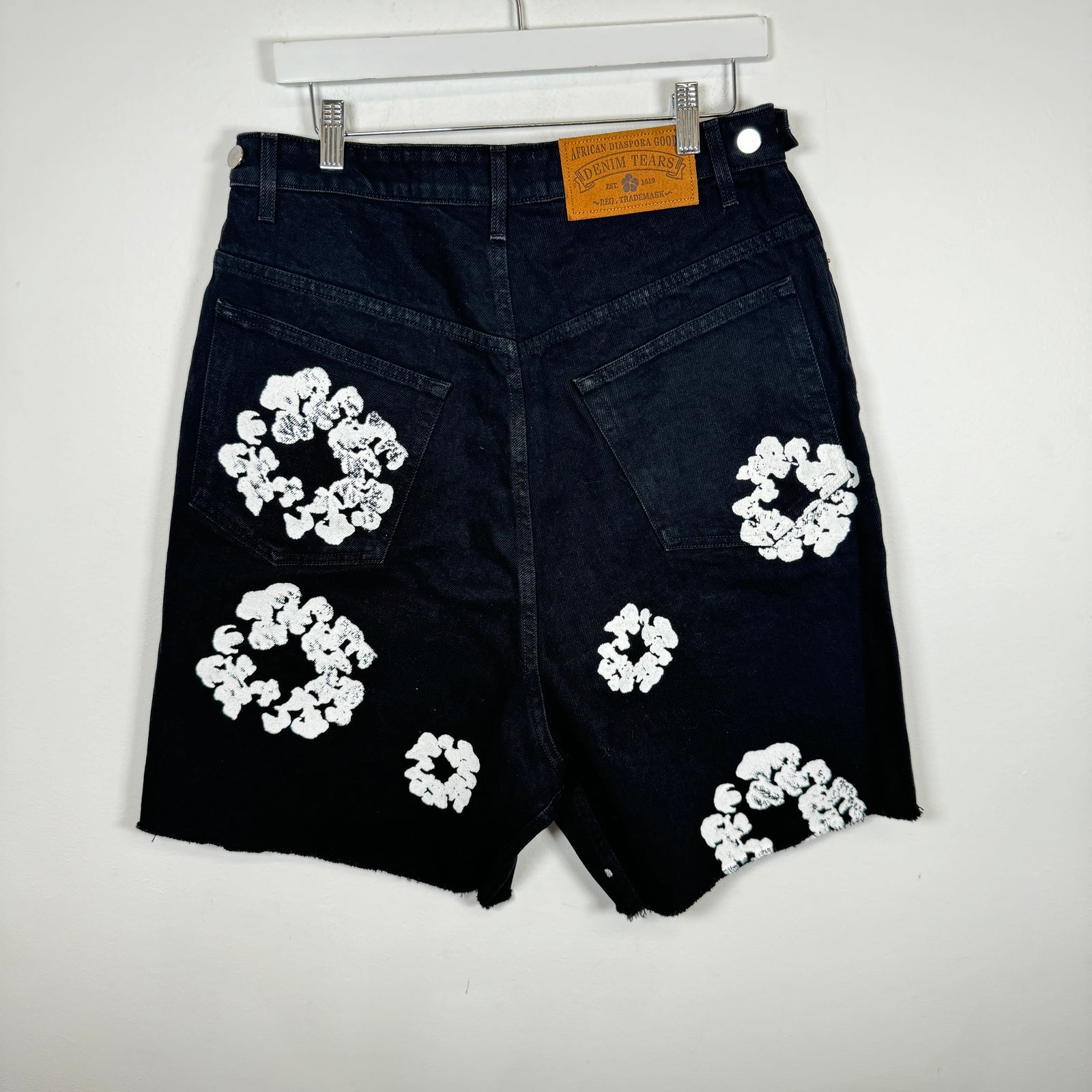 Denim Tears Black Wreath Denim Shorts Size M