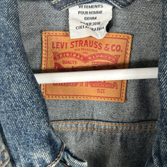 Vetements x Levis AW17 Double Trash Oversized Denim Vest Size S