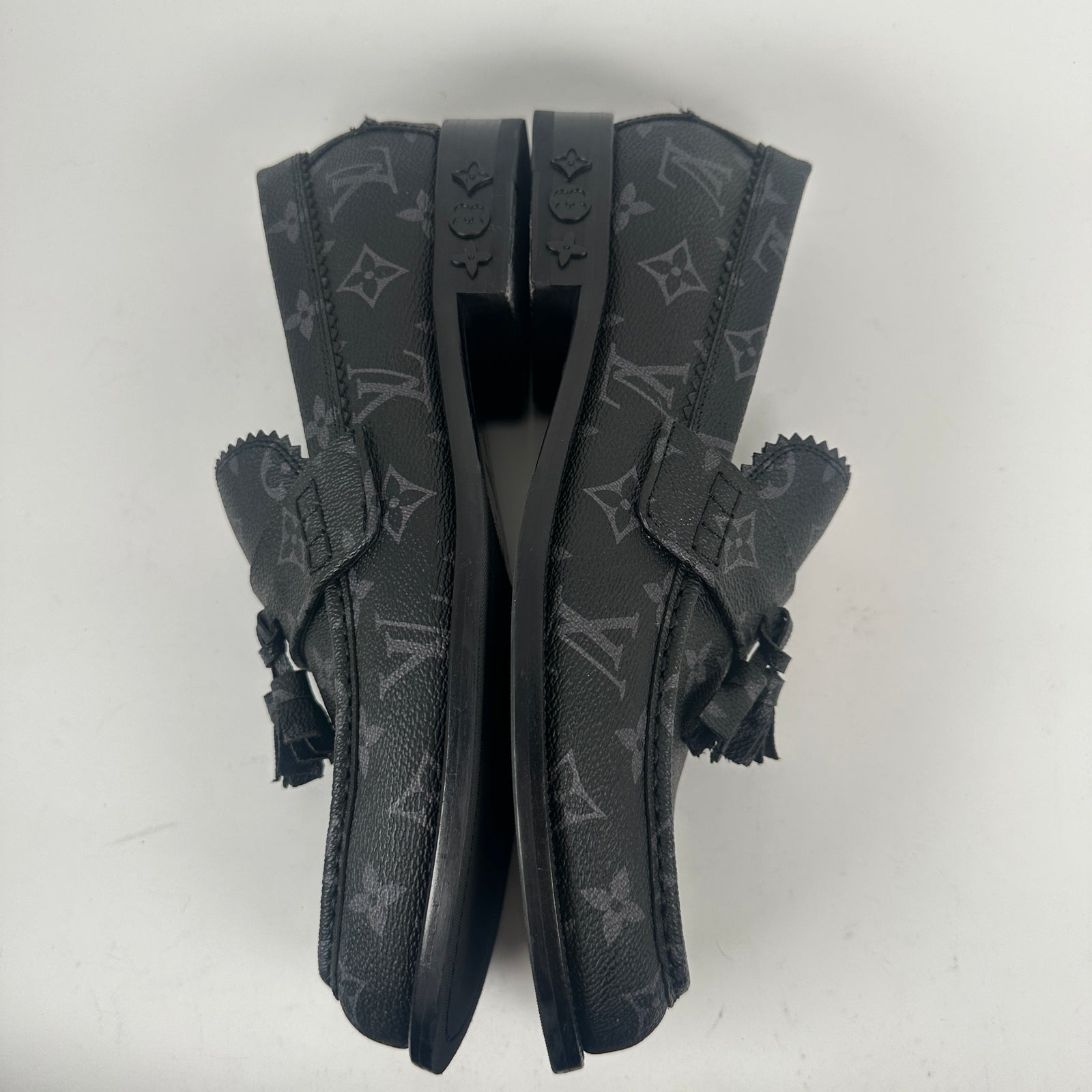 Louis Vuitton Black Monogram Major Loafer Size 9