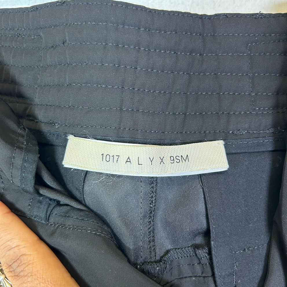1017 ALYX 9SM Tactical Cargo Shorts