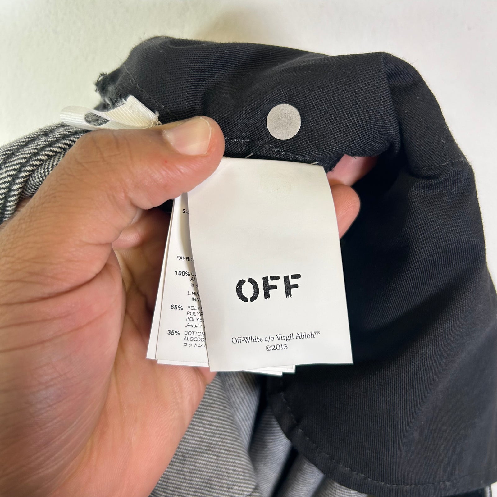 Off-White Black Washed Zipper Denim Shorts