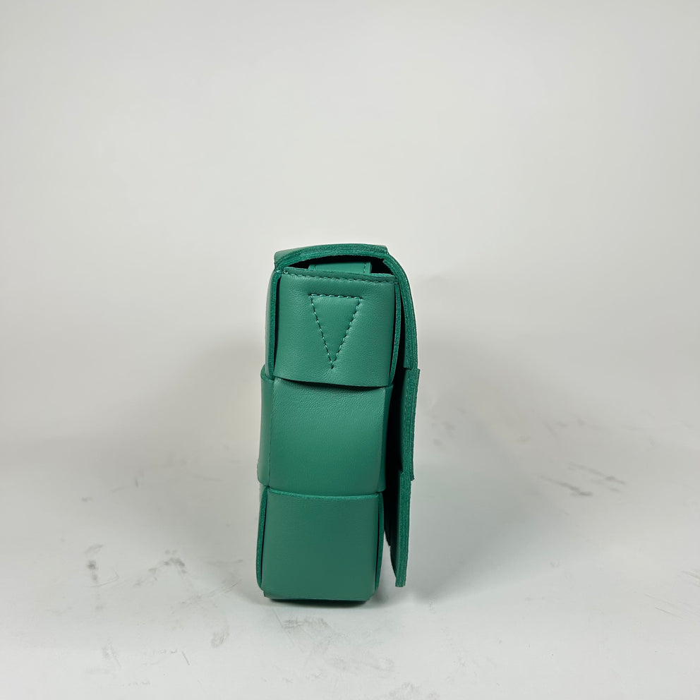 Bottega Veneta Green Intrecciato Lambskin Cassette Crossbody Bag