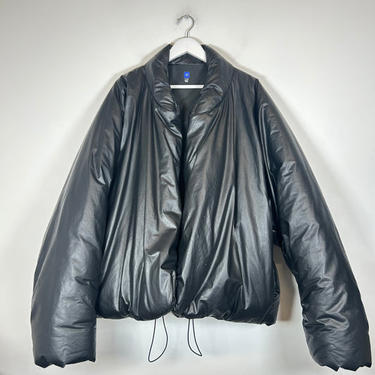 YZY Gap Black Round Puffer Jacket Size XL