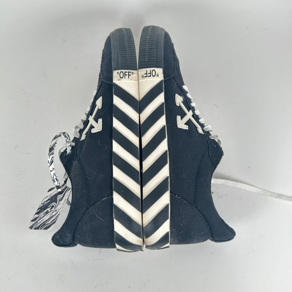 Off-White Black Vulcanized Striped Low-Top Sneaker Size 45