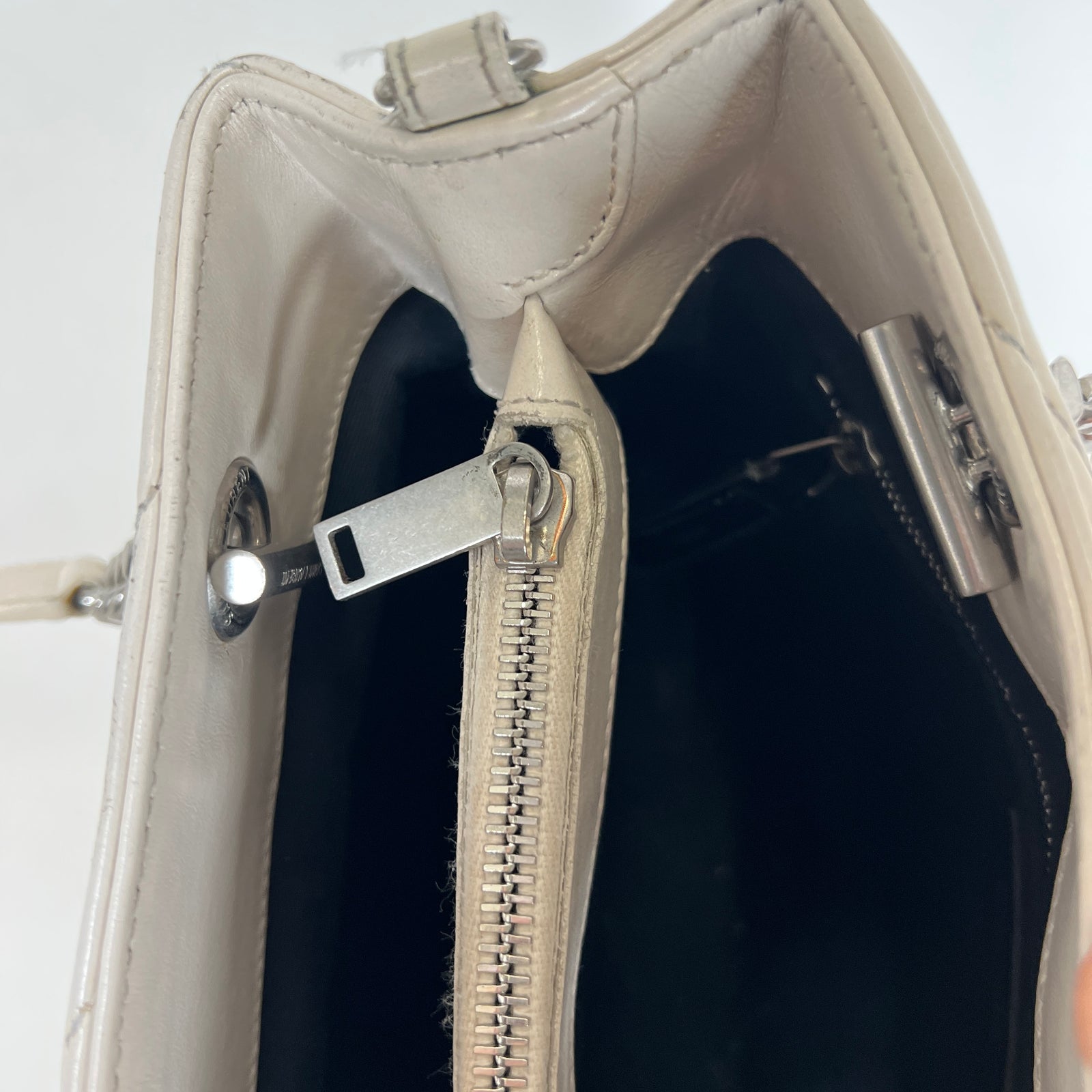 Saint Laurent Small Matelasse LouLou Shopper Bag