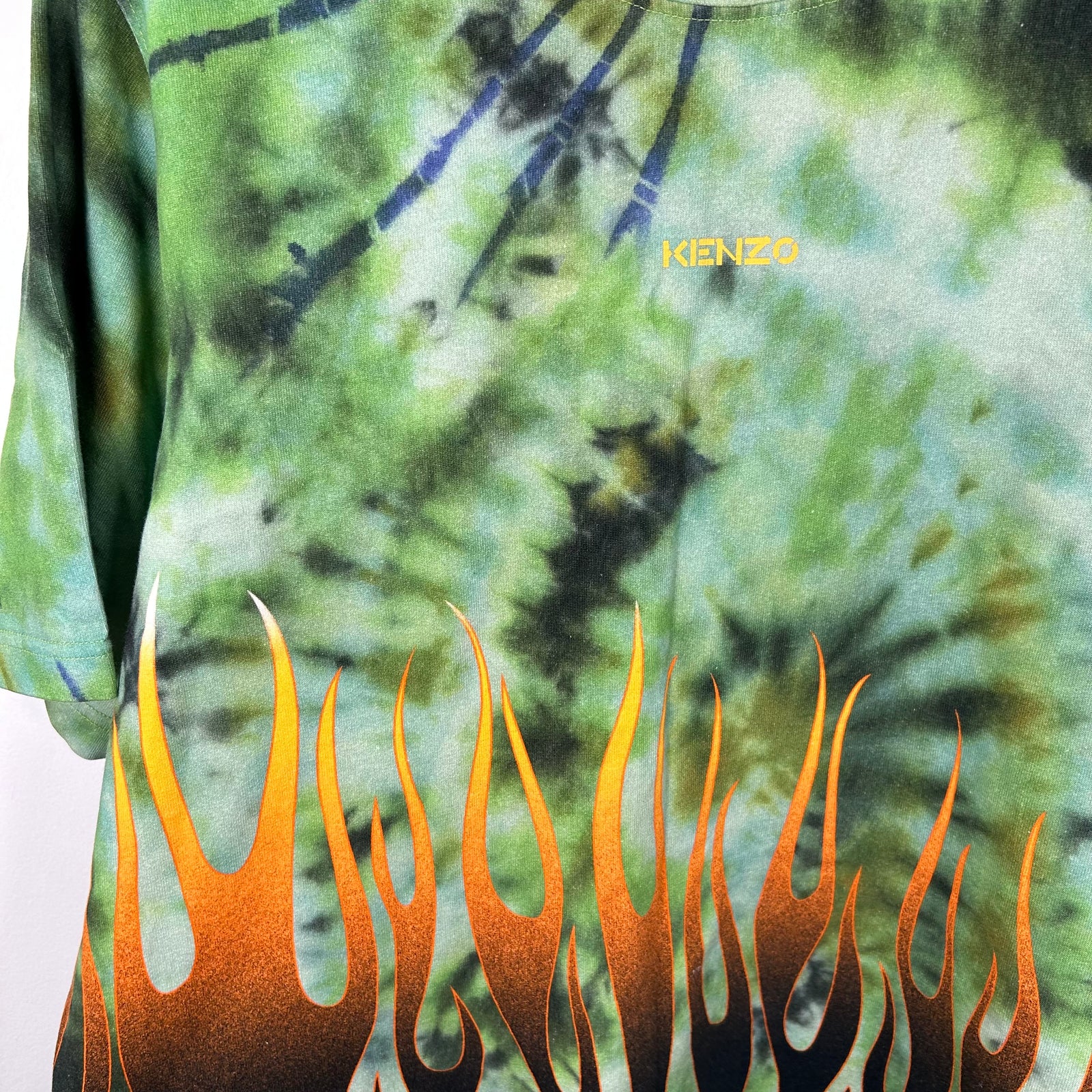Kenzo Flame Graphic T-Shirt Size L