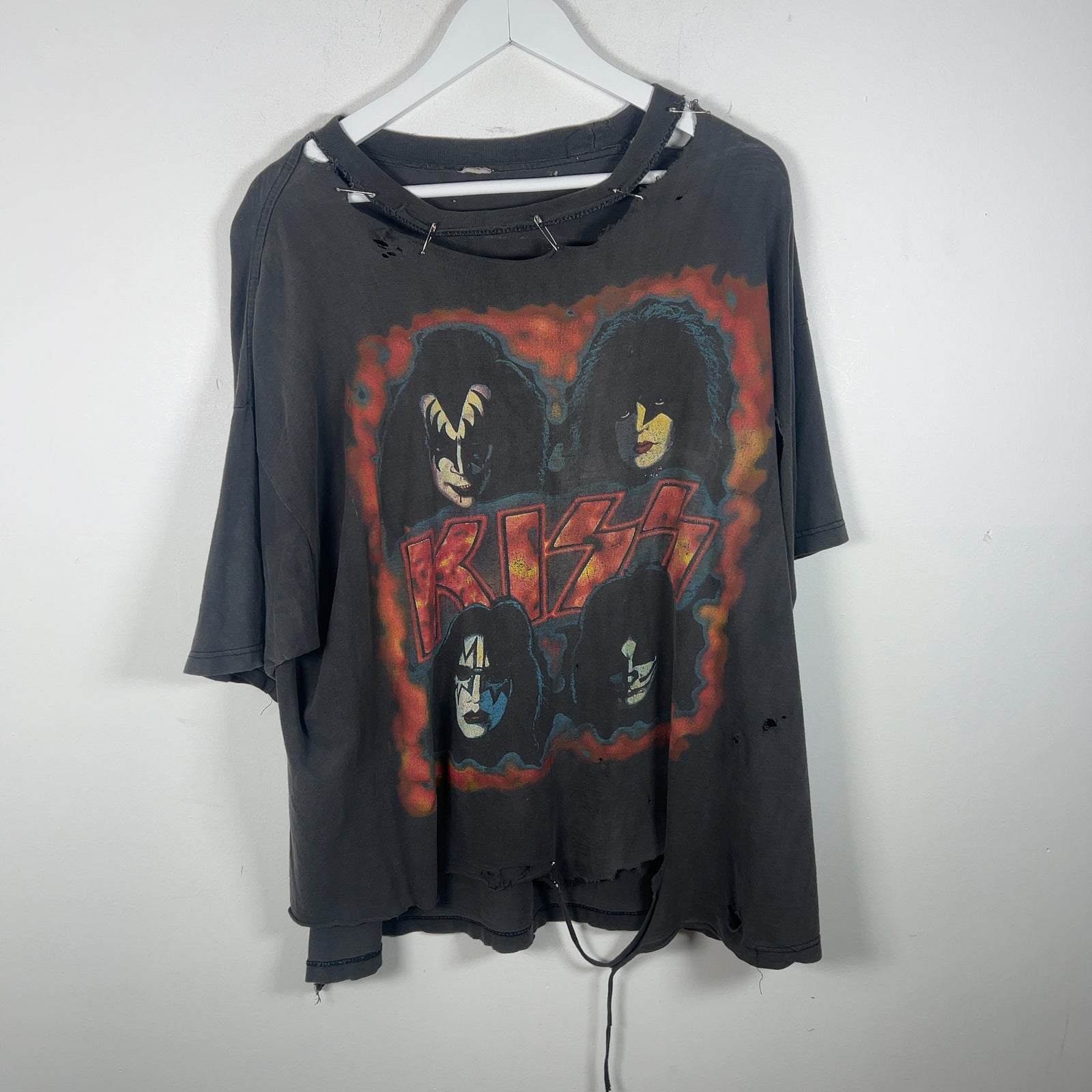 Vintage Distressed Kiss 1996 Tour Graphic T-Shirt