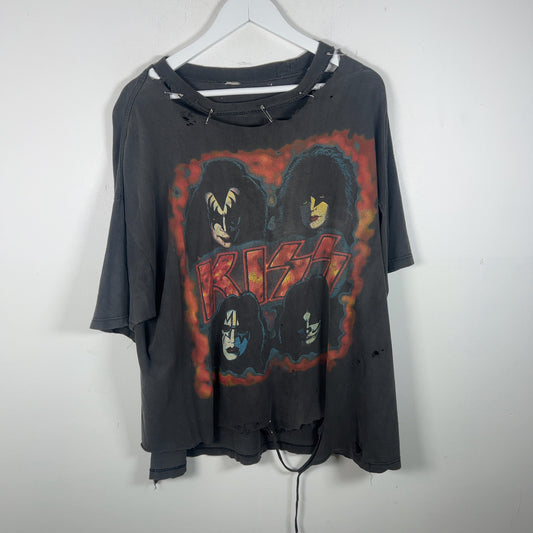 Vintage Distressed Kiss 1996 Tour Graphic T-Shirt