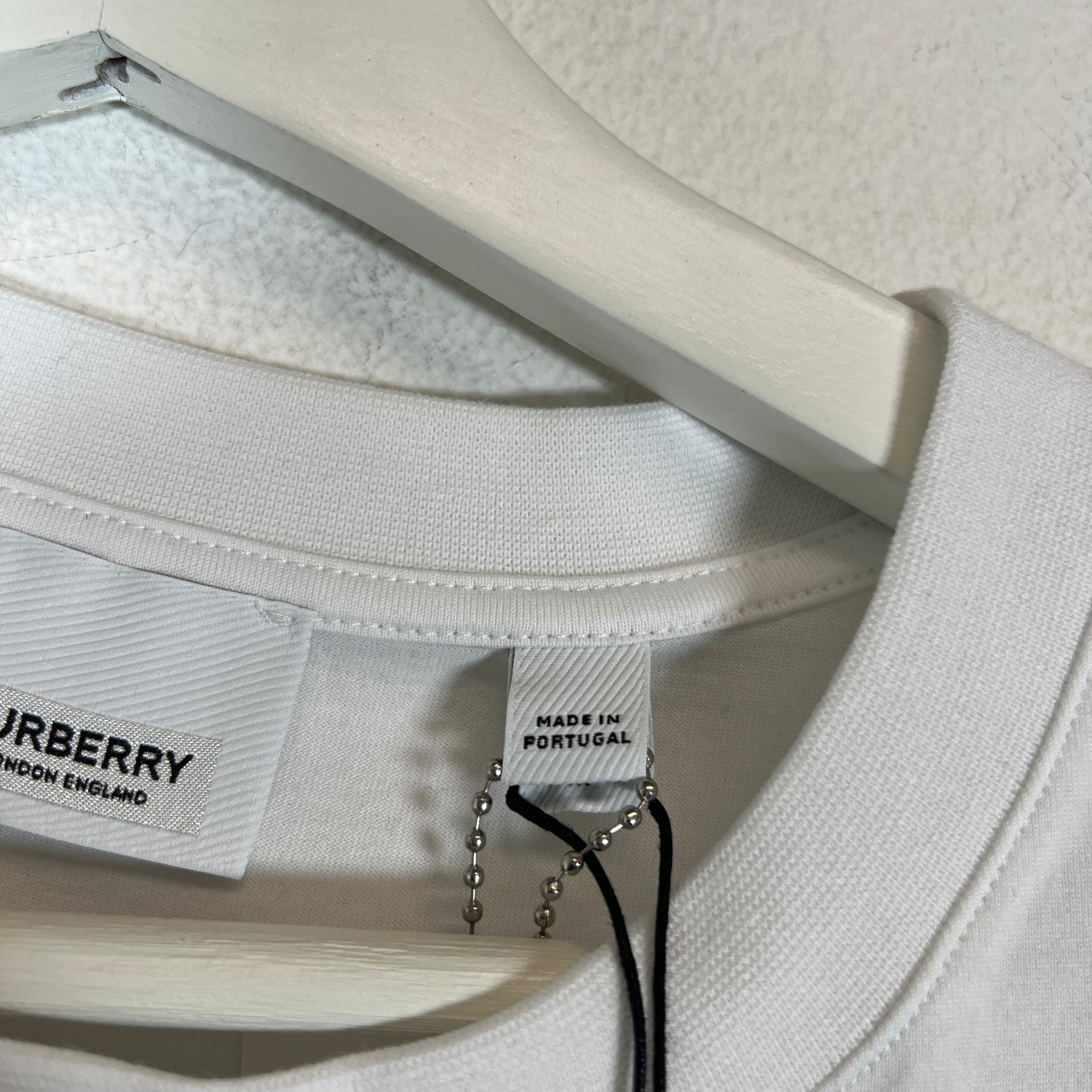 Burberry White Plant Logo T-Shirt Size L
