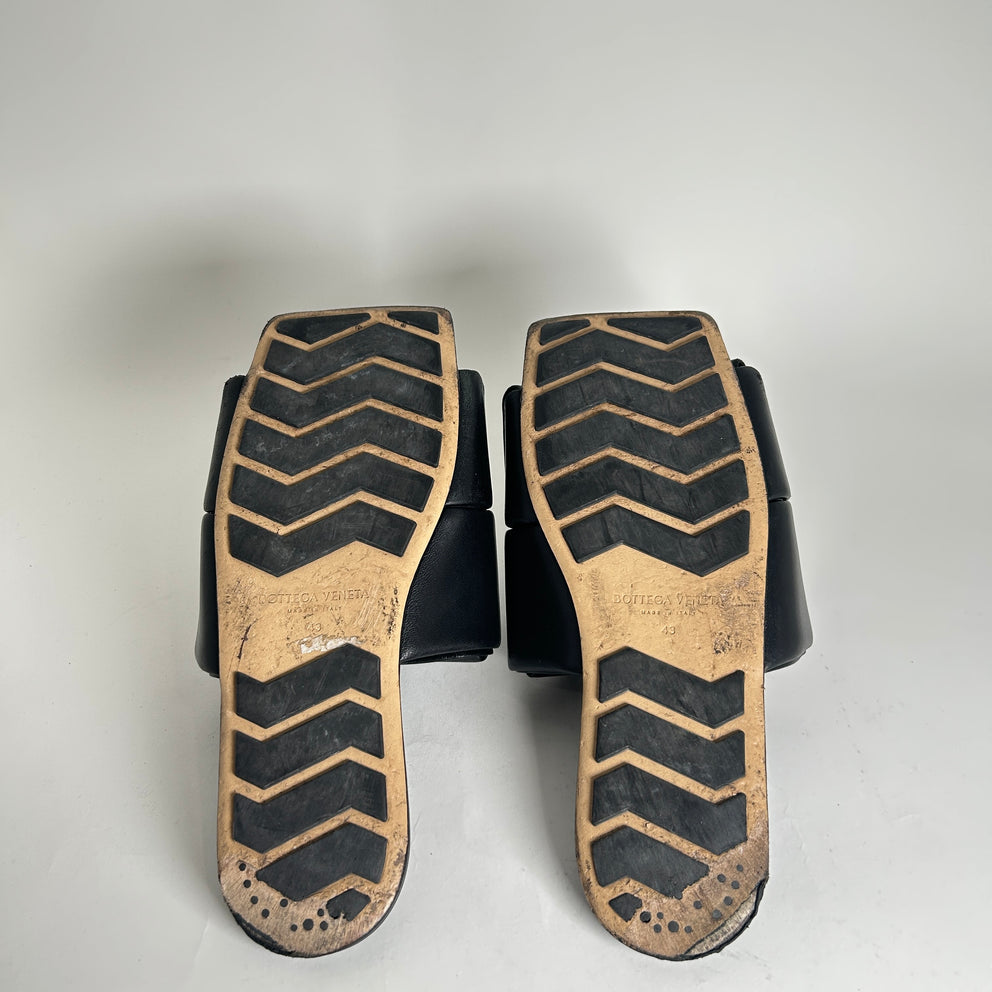 Bottega Veneta Black Nappa Leather Intreccio Sandals Size 43