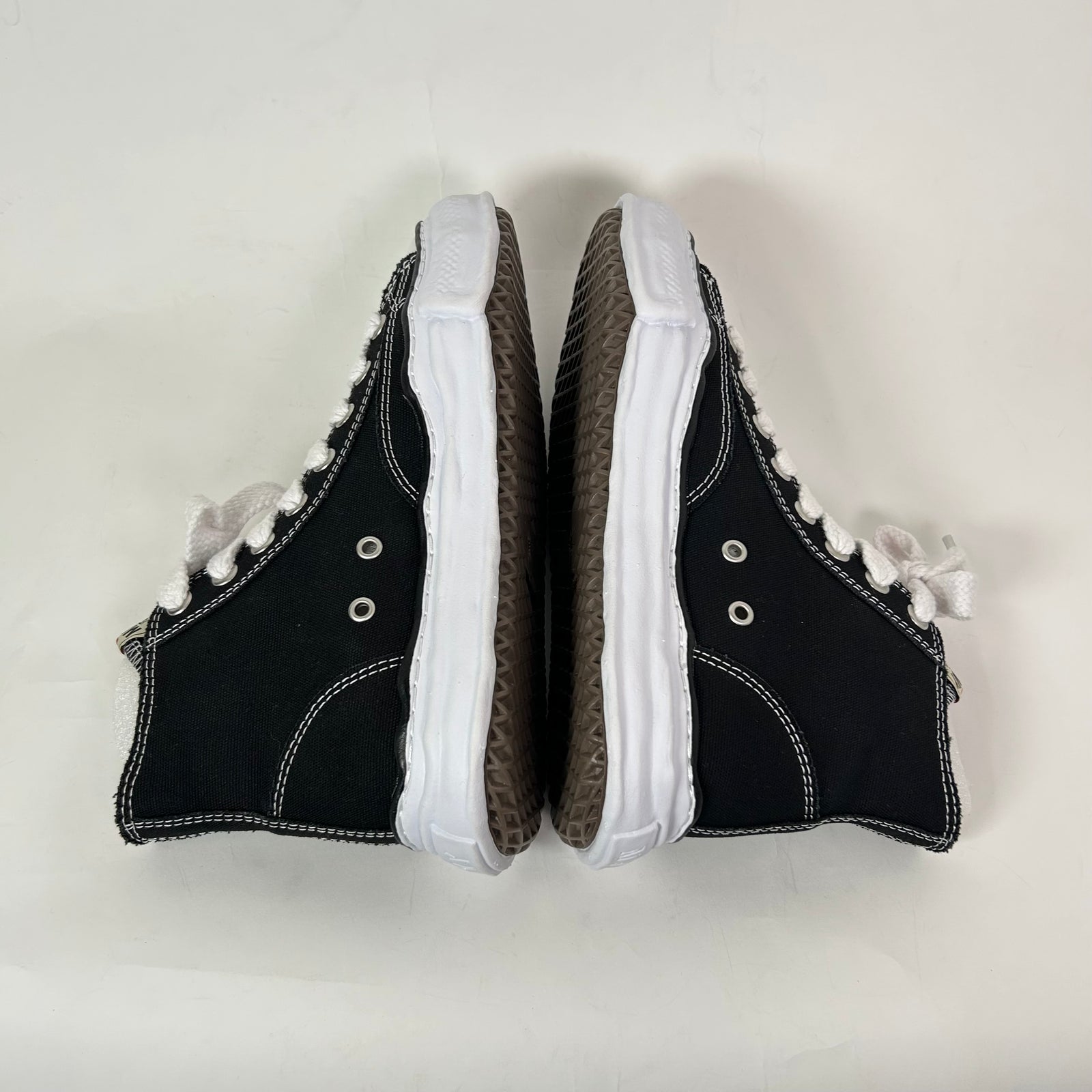 Maison Mihara Yasuhiro Black/White Peterson OG Sole Canvas High-Top Sneaker Size 41