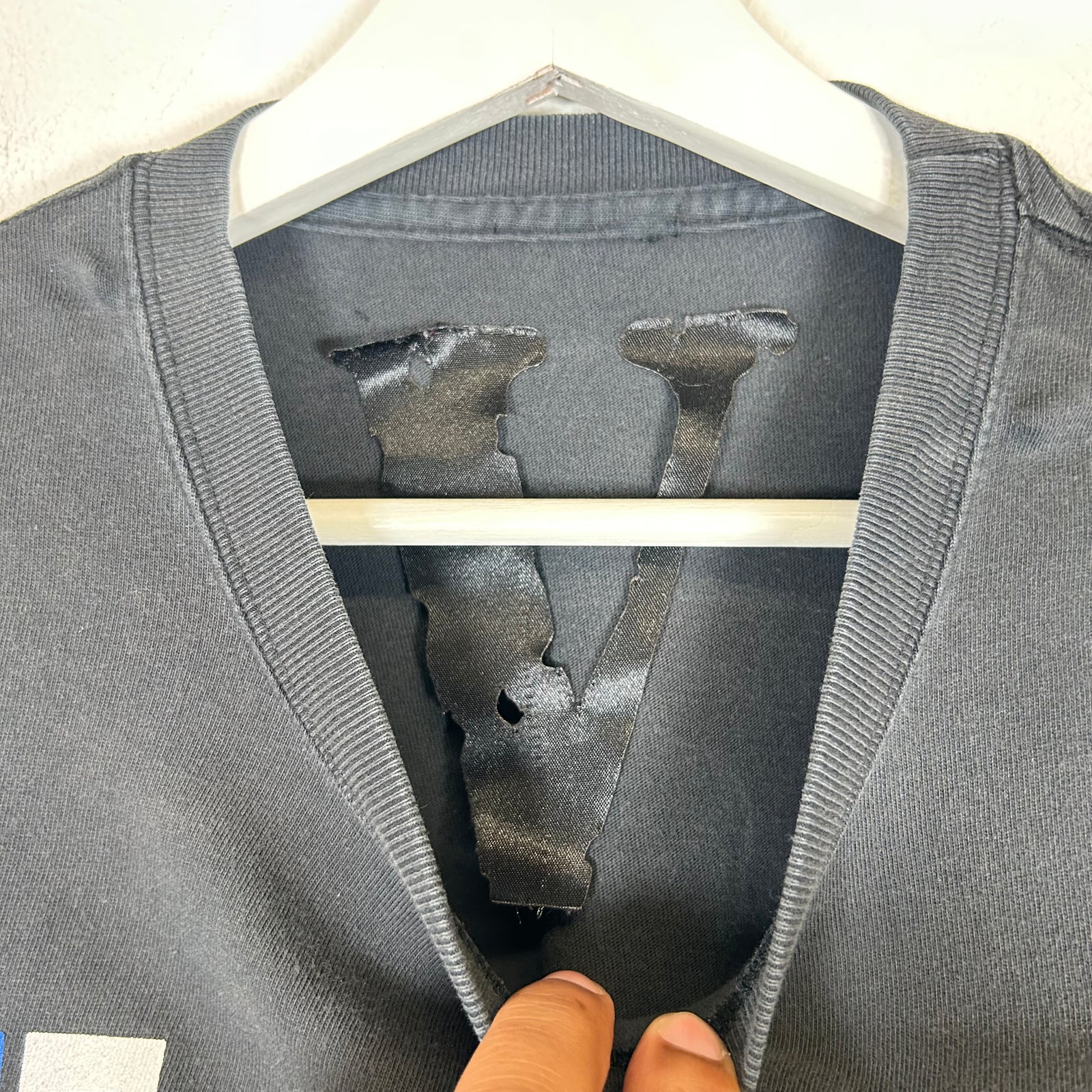 Vlone Black/Blue Logo T-Shirt Size M