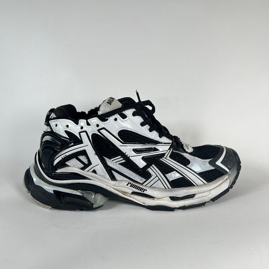 Balenciaga Black/White Runners Size 42