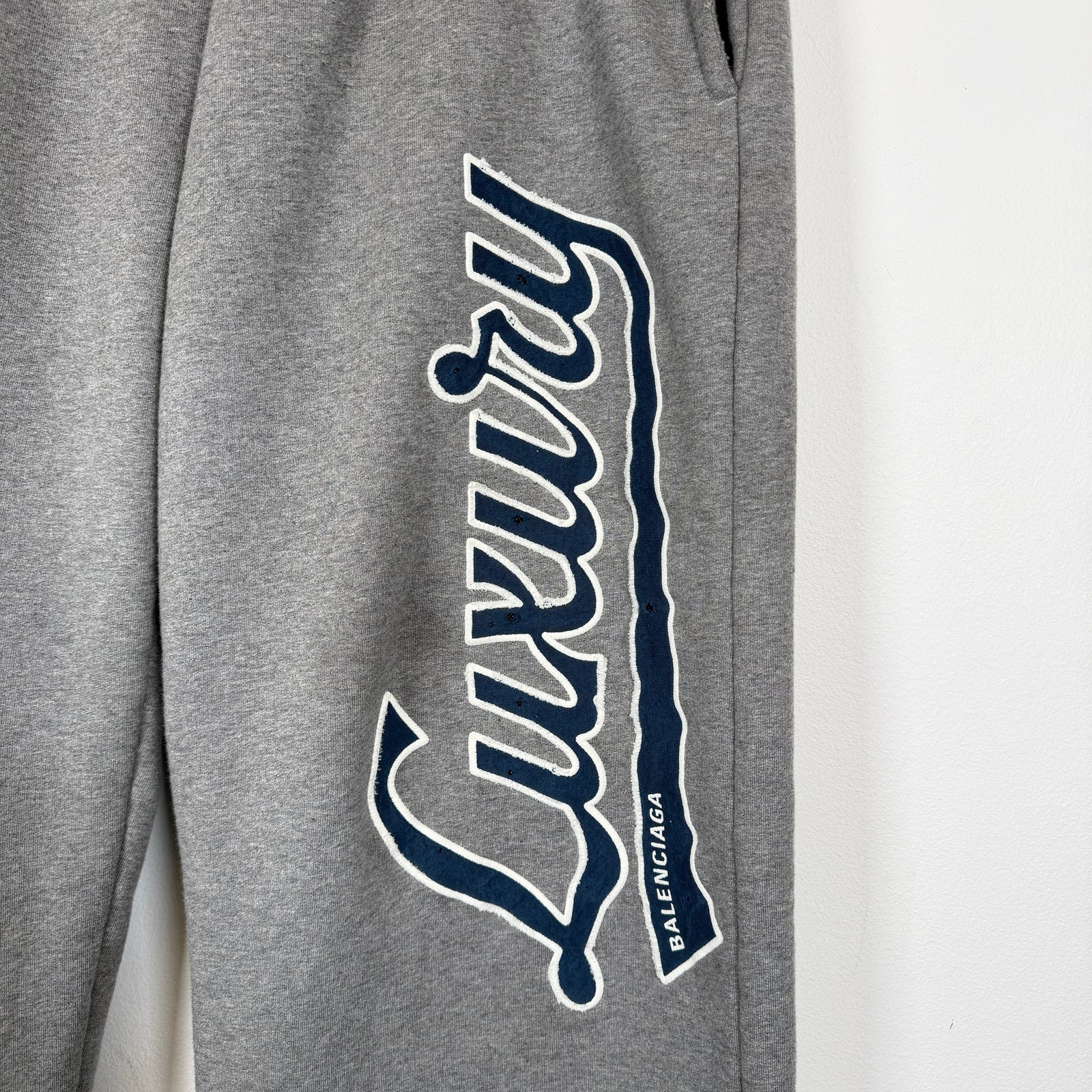 Balenciaga FW25 Grey Luxury Script Logo Sweatpants Size M