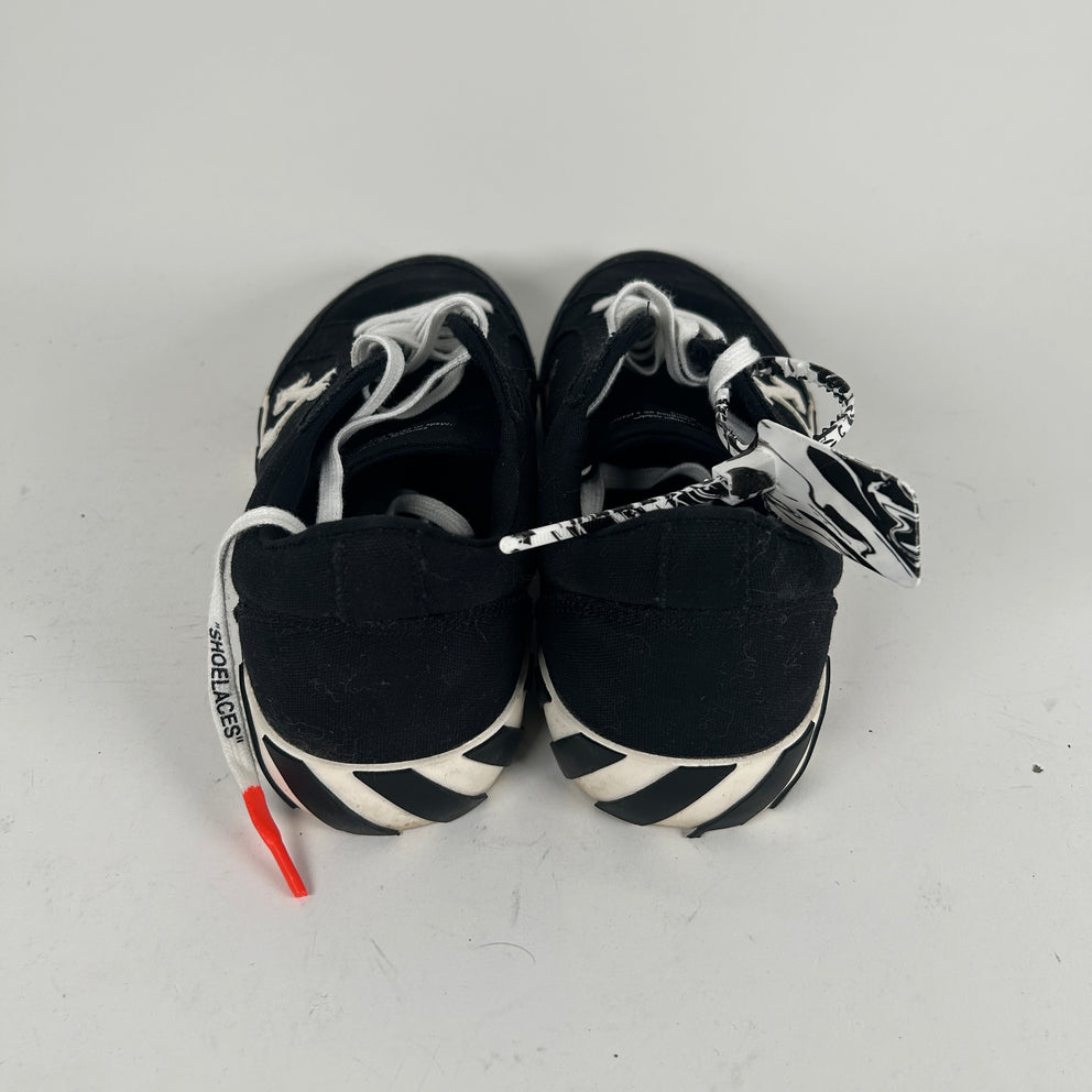 Off-White Black Vulcanized Striped Low-Top Sneaker Size 45