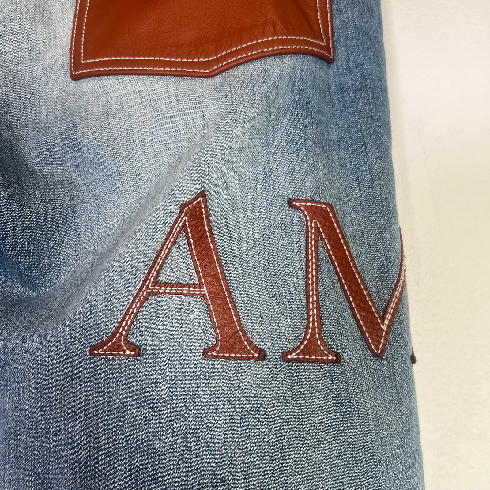 Amiri Clay Indigo Leather Stitch Logo Jeans Size 33