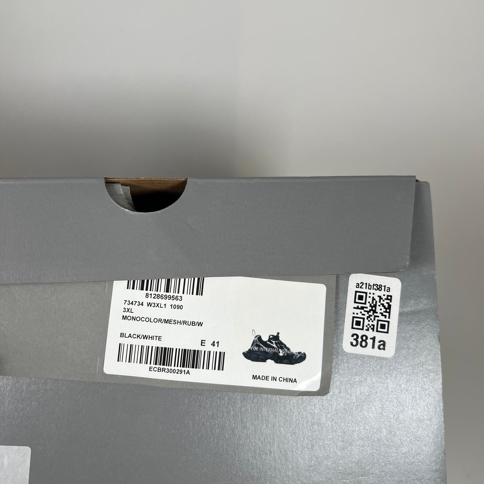 Balenciaga Black/White 3XL Sneaker Size 41