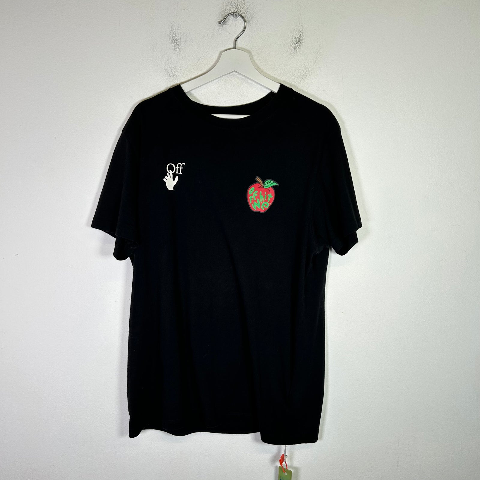 Off-White Apple Arrow Print T-Shirt