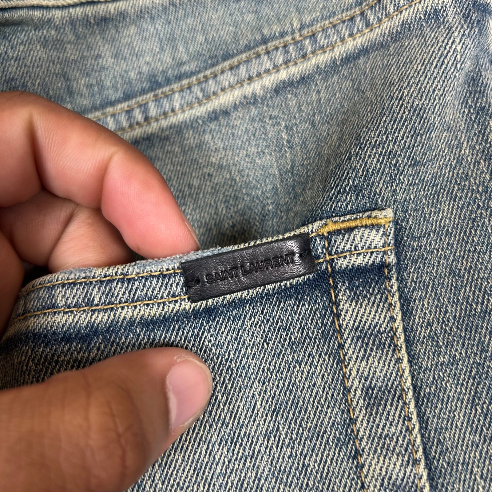 Saint Laurent Lightwash D02 Jeans Size 34