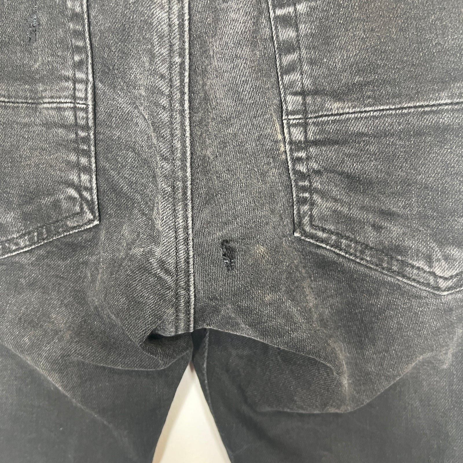 Amiri Darkwash Distressed Jeans Sz 31