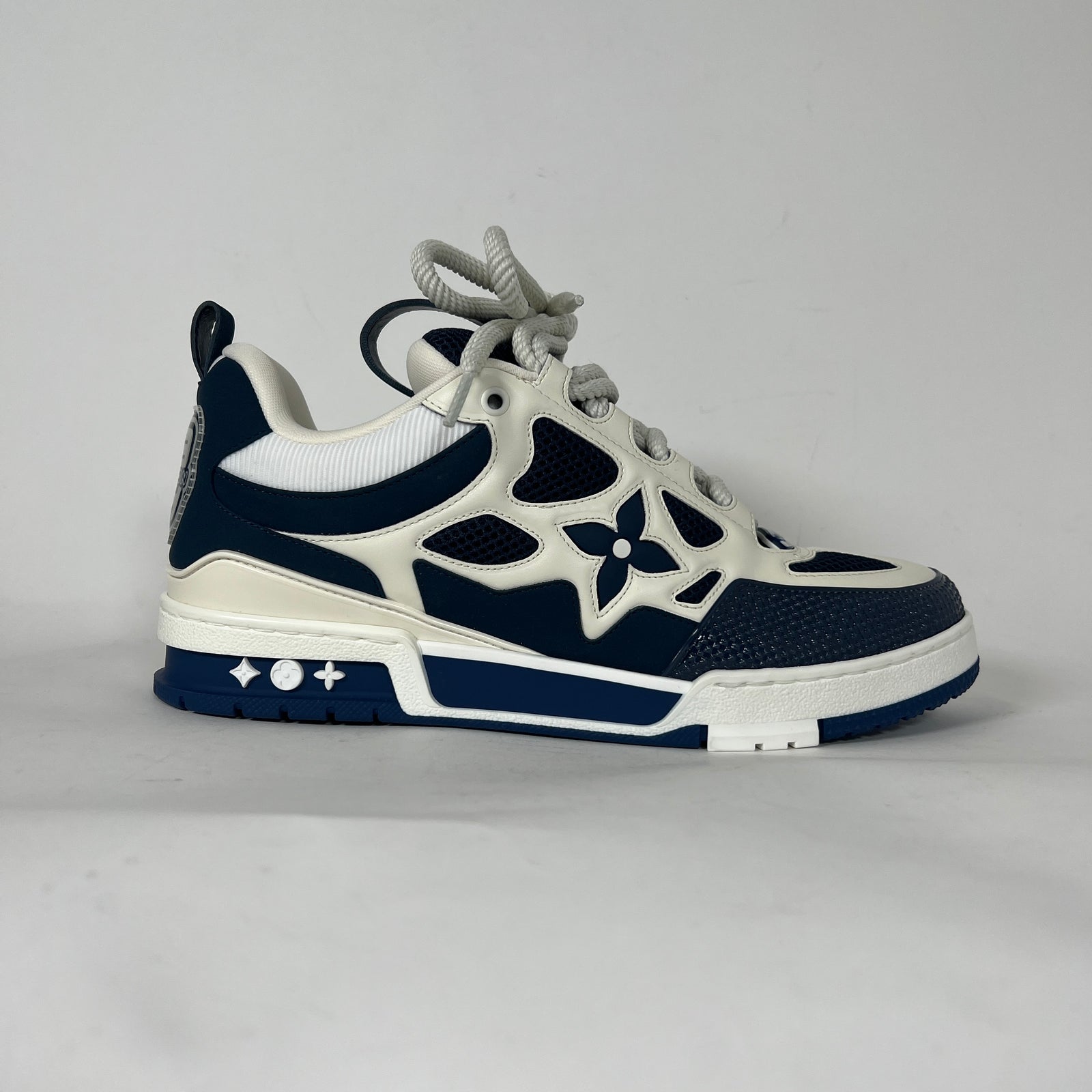 Louis Vuitton Navy Skates Size LV 9