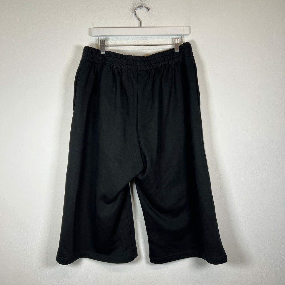 GV Gallery Gladiator Striped Shorts Size M