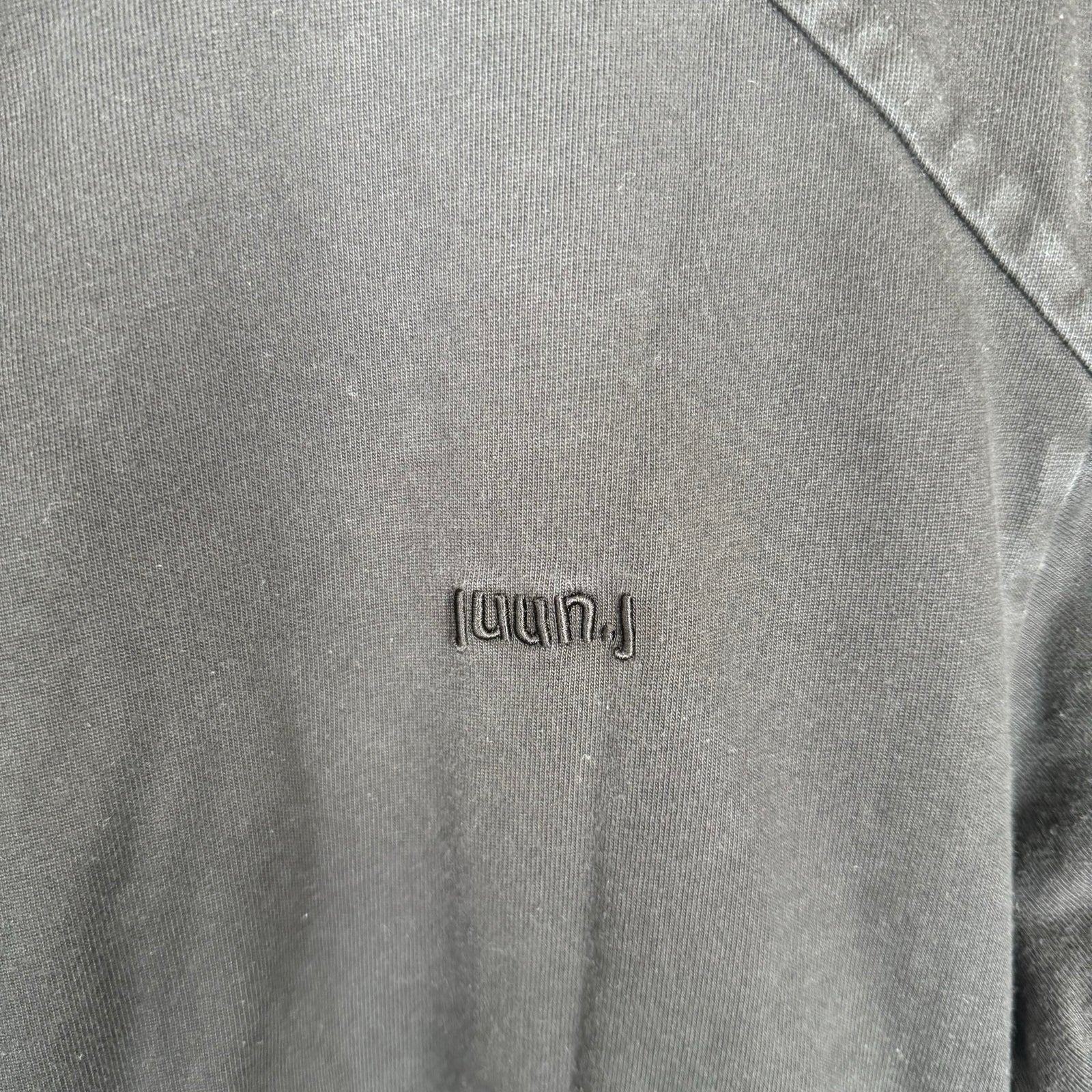 Juun.J Black Cargo Tee Size M