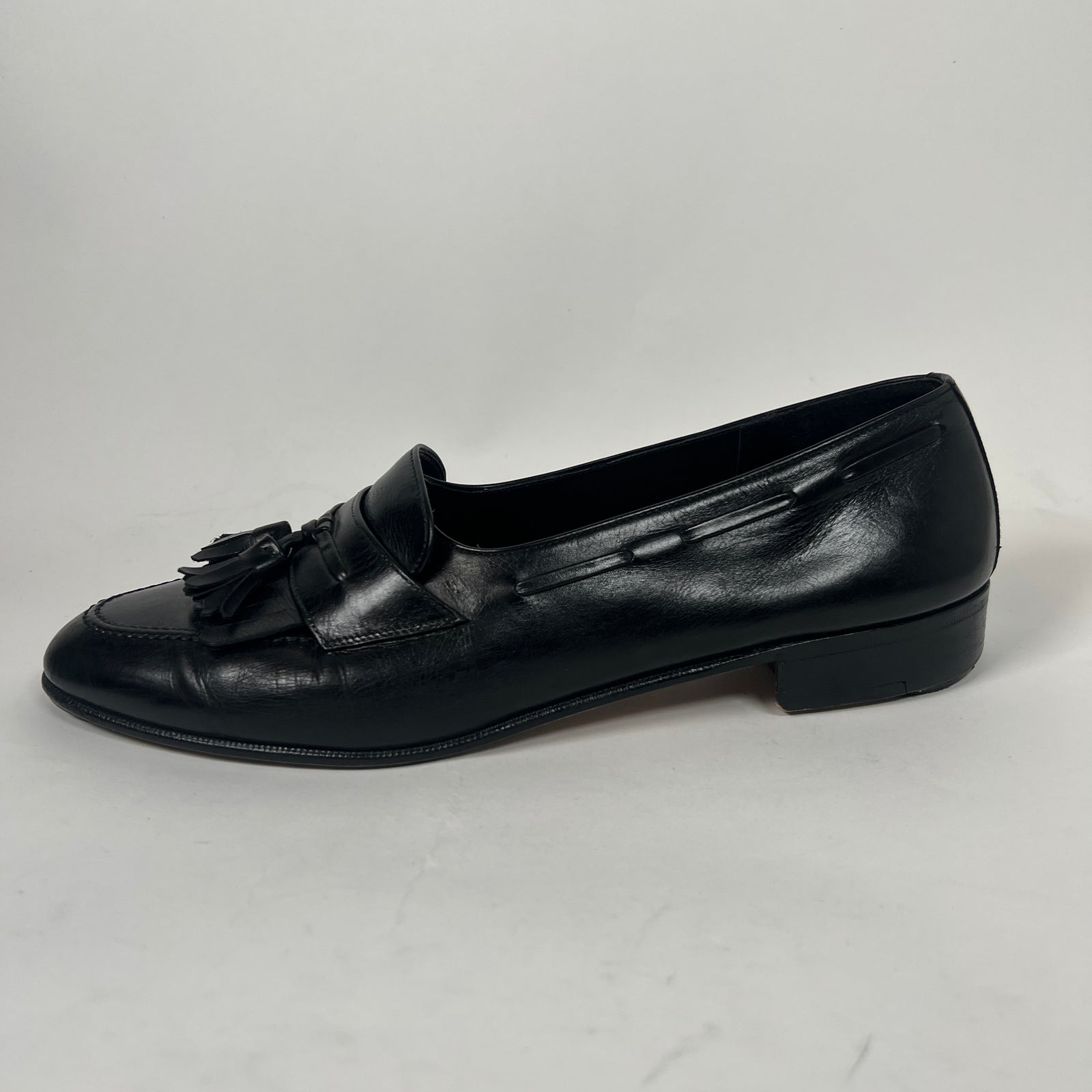 Salvatore Ferragamo Black Leather Tassel Loafers Size 8.5