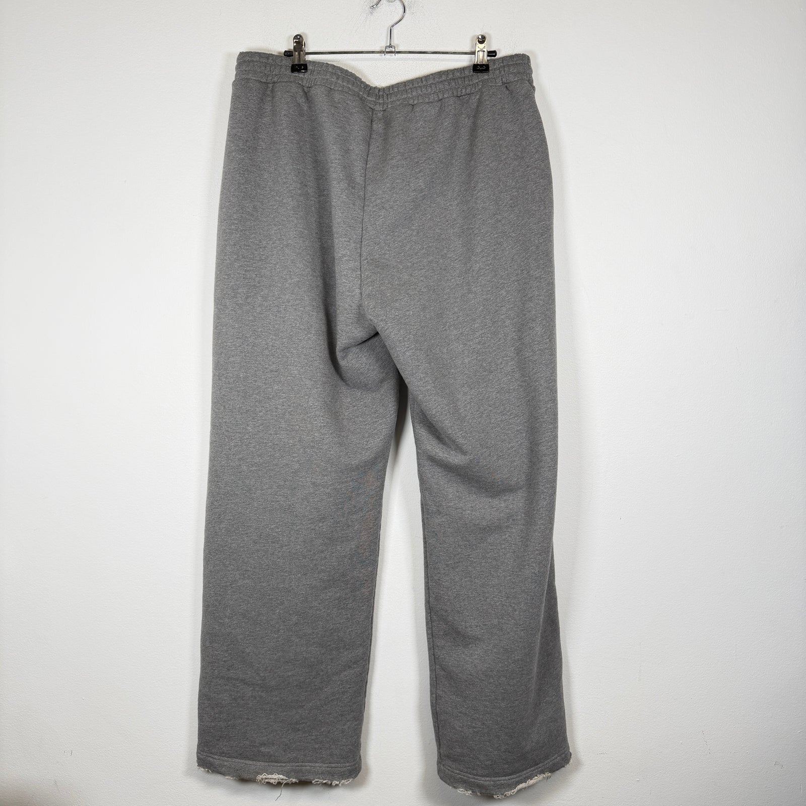 Balenciaga FW25 Grey Luxury Script Logo Sweatpants Size M
