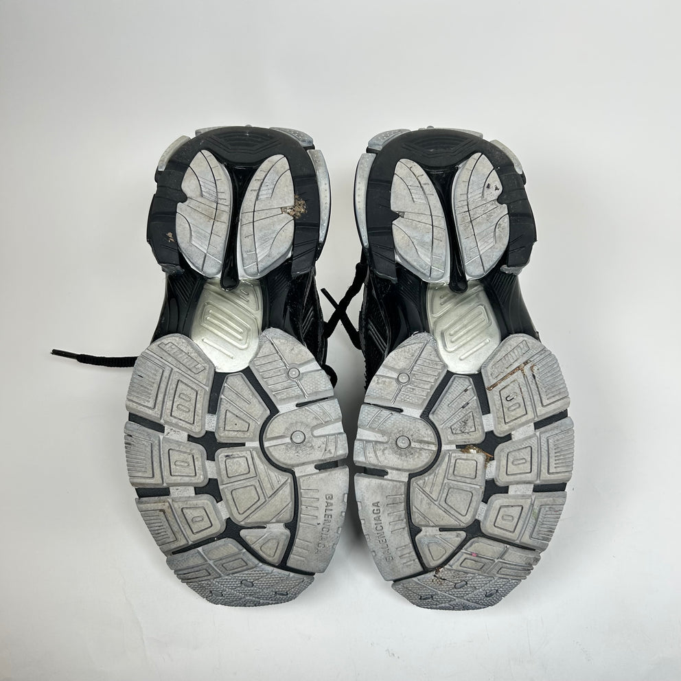 Balenciaga Black/Silver Mesh Runners Size 40