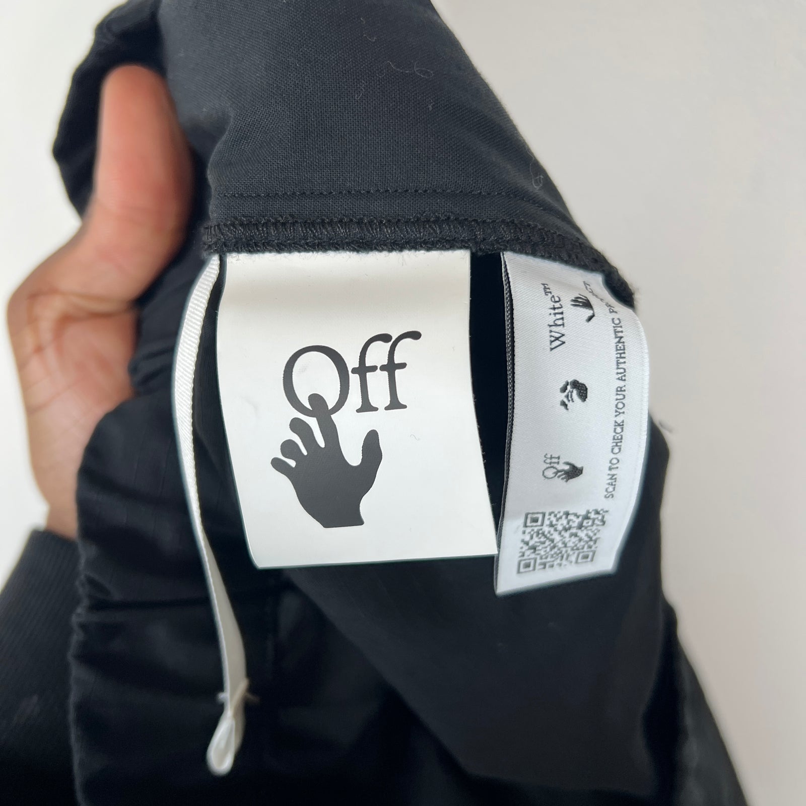 Off-White Black Ripstop Chino Pants Size L