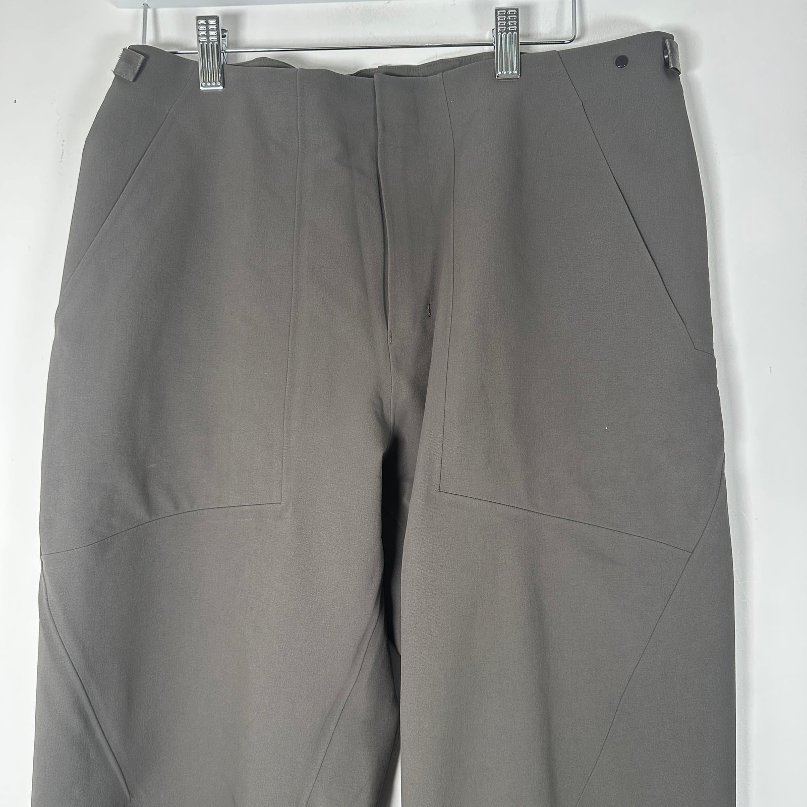 Arc'teryx Veilance Gray Nylon Pants Size 32