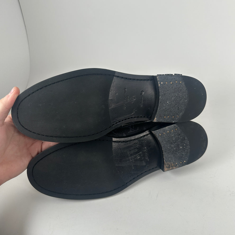 Louis Vuitton Black Monogram Major Loafer Size 9