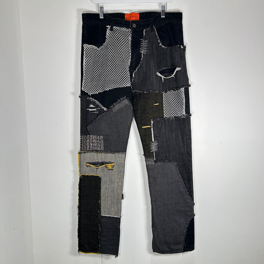 Who Decides War Patch Work Logo Jeans Size 34