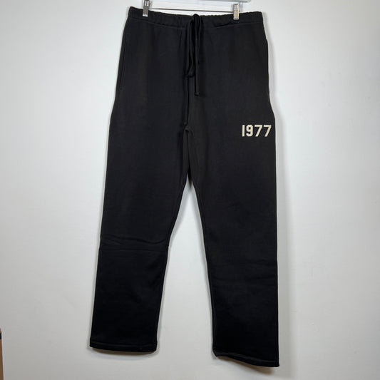 Essentials Black 1977 Sweatpants Sz L