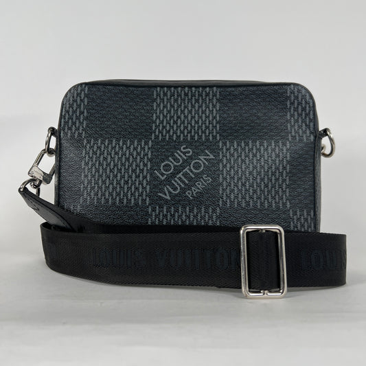 Louis Vuitton Trio 3D Damier Messenger