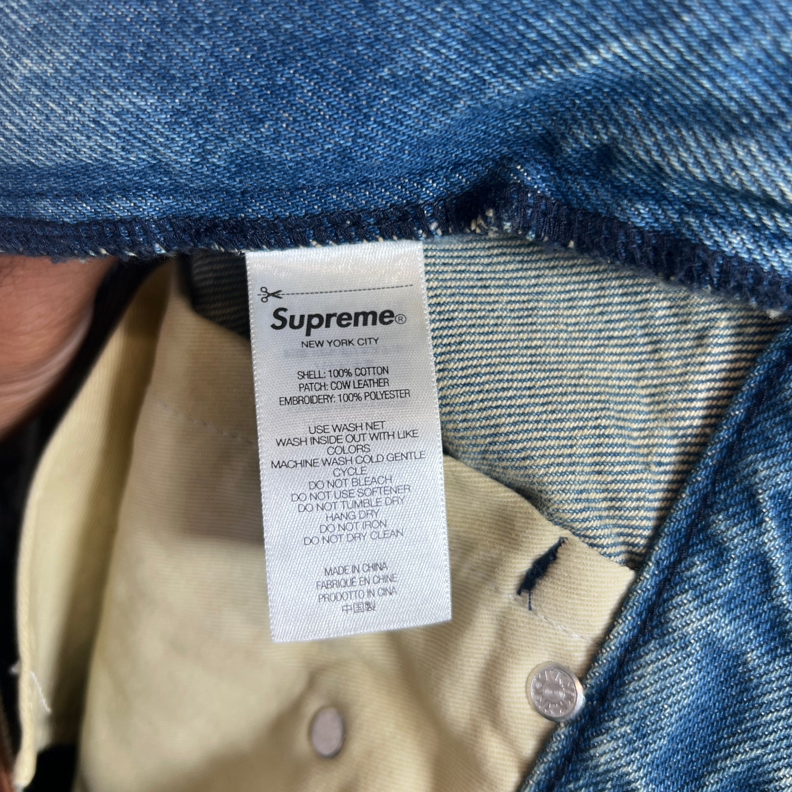 Supreme Star Topstitch Baggy Lightwash Jeans Size 32