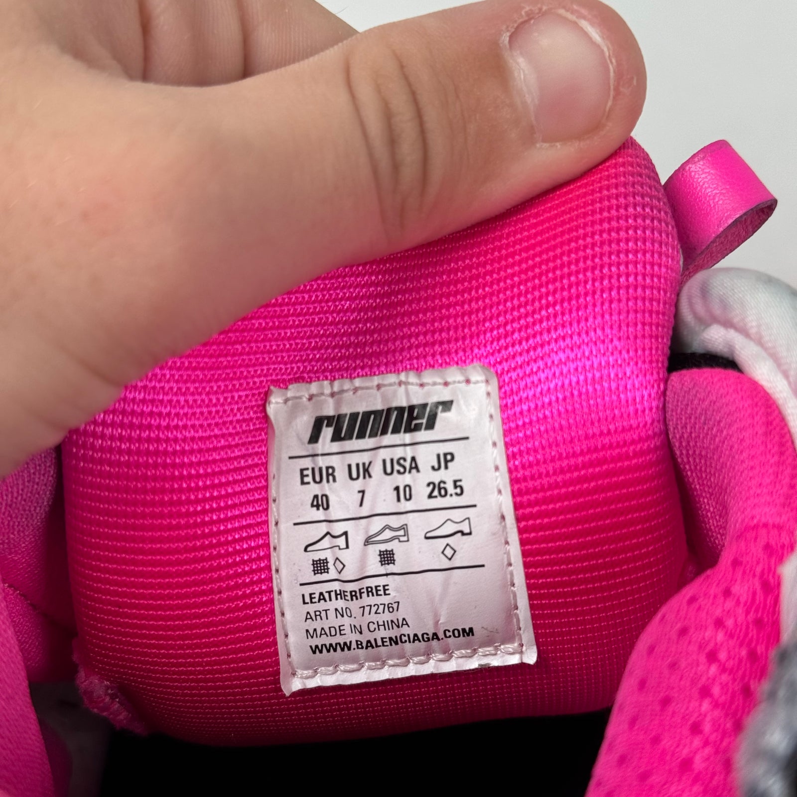 Balenciaga Black/Pink Runners Size 40