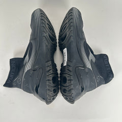 Louis Vuitton Run Away Pulse Sneaker Size 9.5