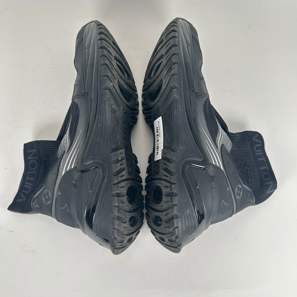 Louis Vuitton Run Away Pulse Sneaker Size 9.5