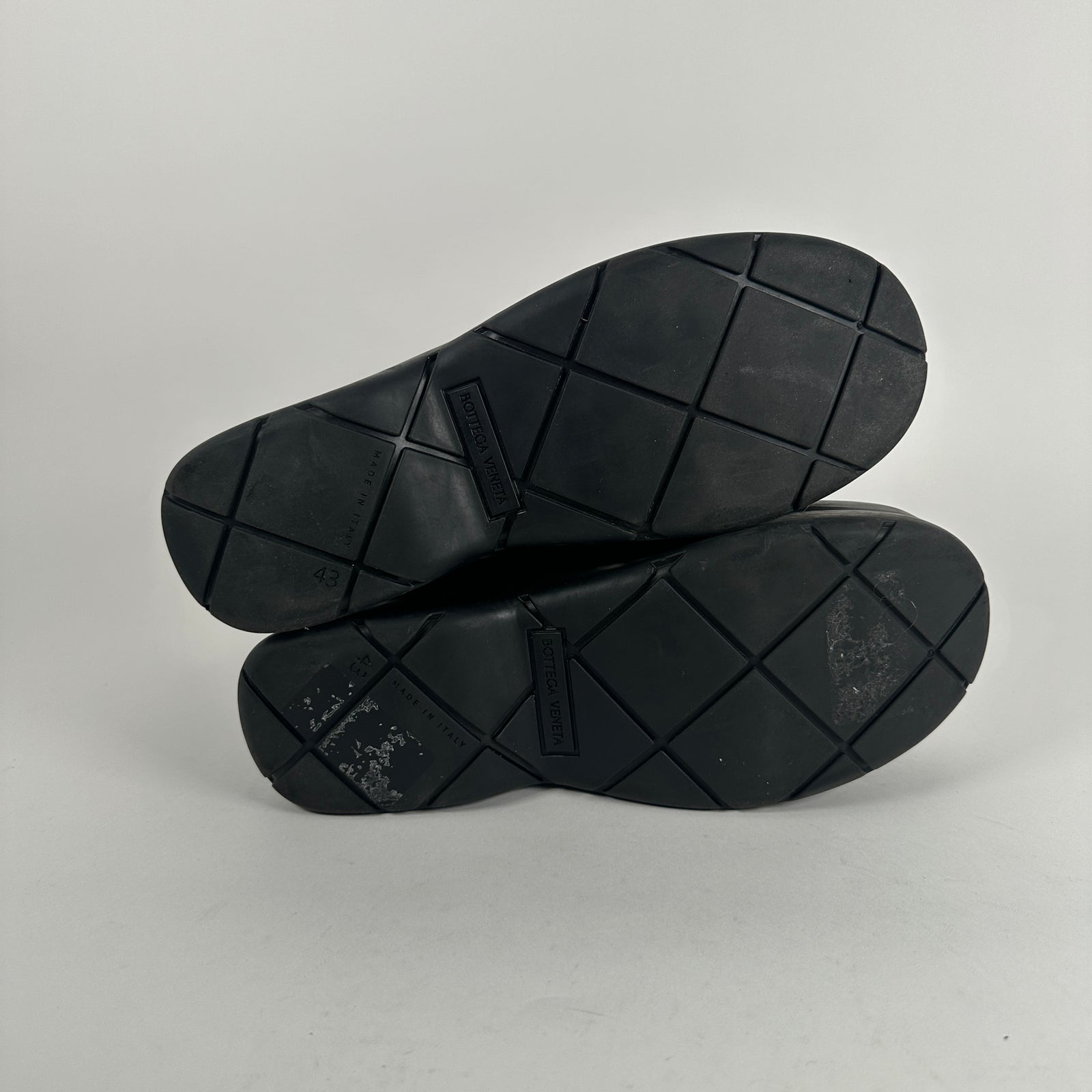 Bottega Veneta Black Lace-Up Puddle Boot Size 10