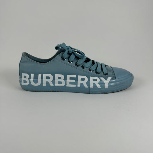 Burberry Baby Blue Side Logo Low-Top Sneaker Size 8