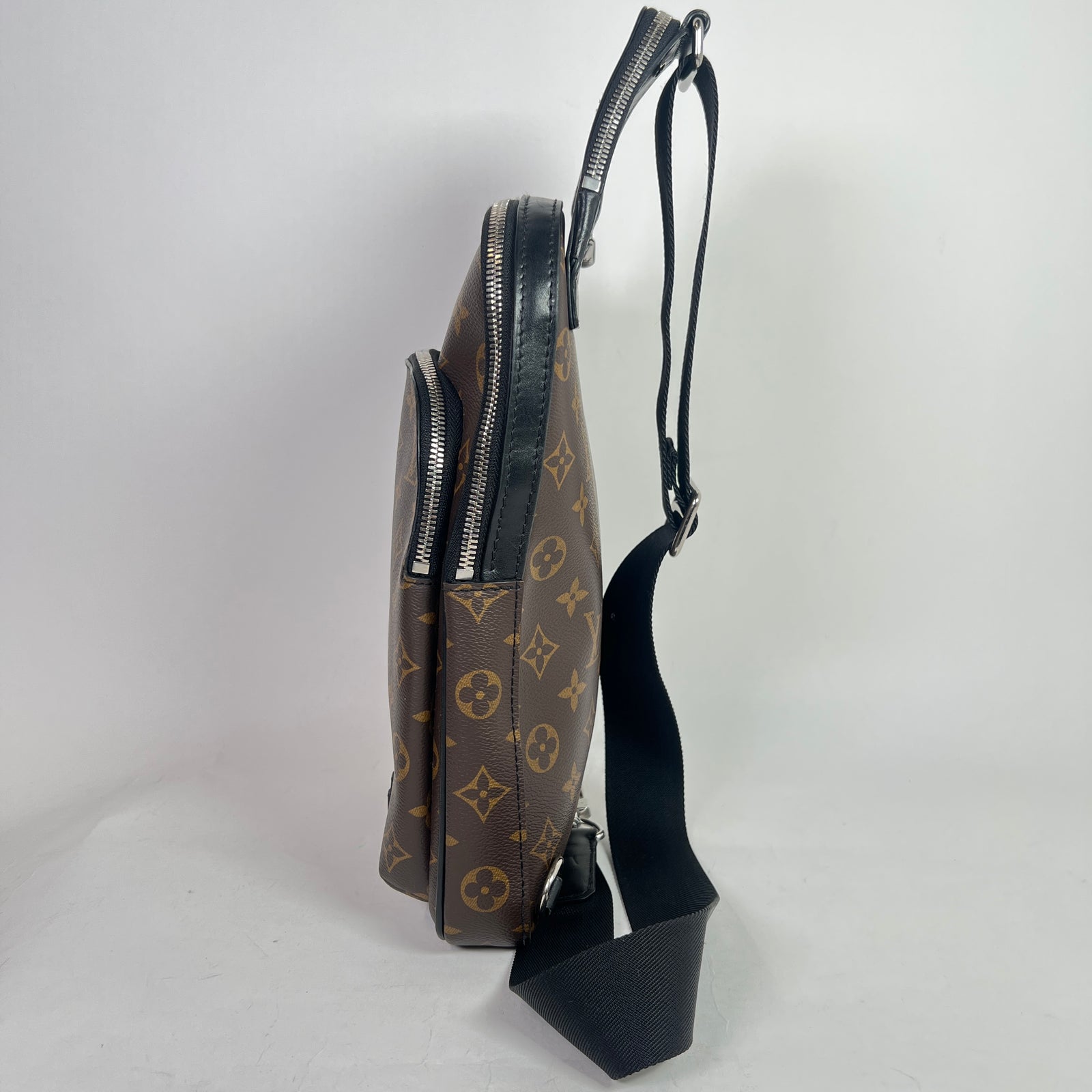 Louis Vuitton Monogram Avenue Sling Bag