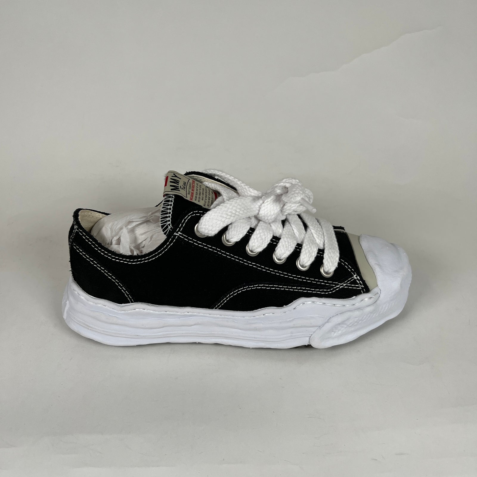 Maison Mihara Black Low Top Size 41