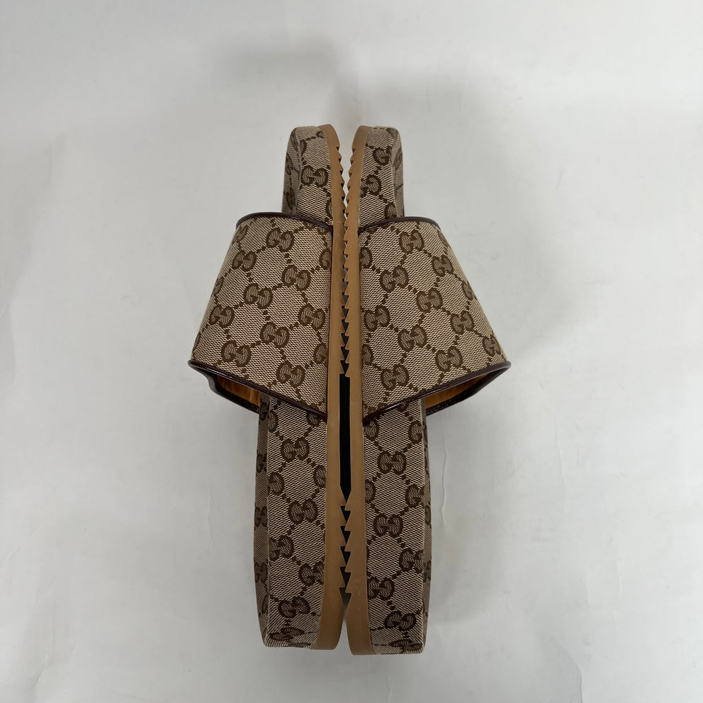 Gucci Beige GG Canvas Slide Size GG 10