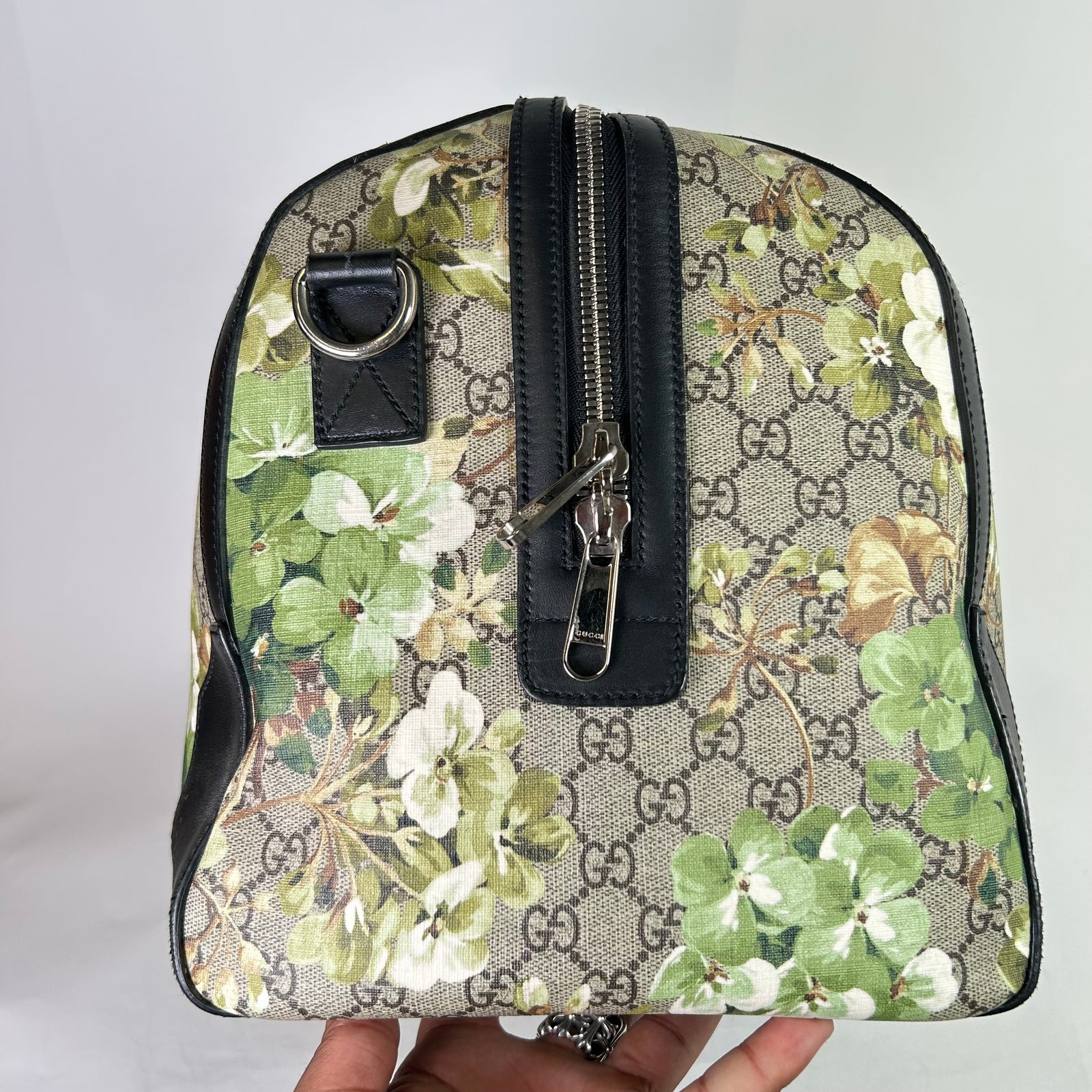 Gucci GG Supreme Blooms Medium Duffle Bag
