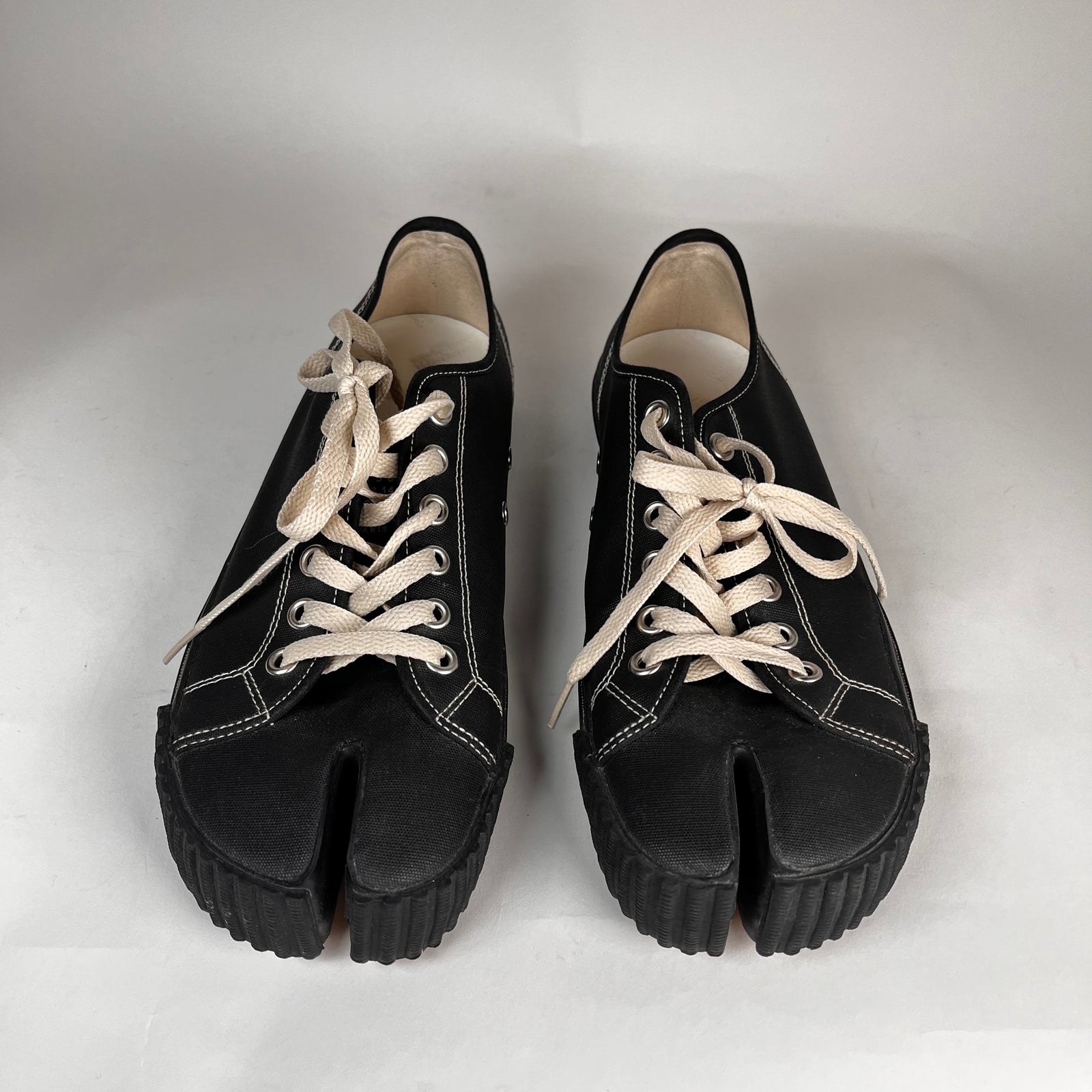 Maison Margiela Canvas Low Tabis Size 42