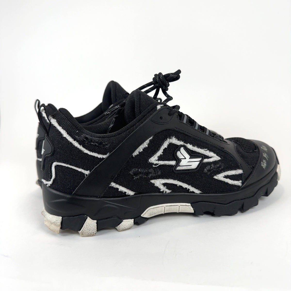Sicko x Vessel 'Born From Pain' Hiking Sneakers