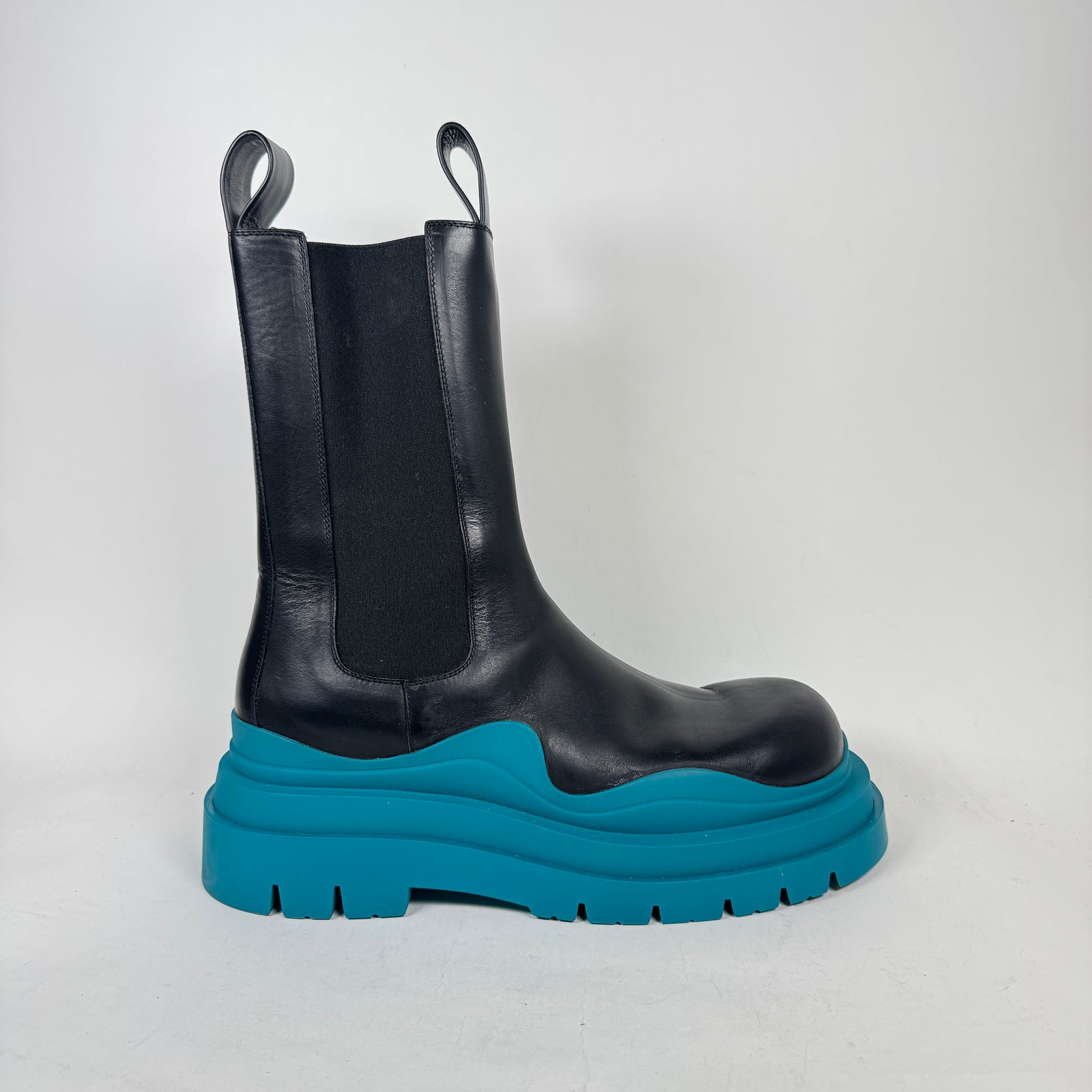 Bottega Veneta Black/Blue Tire Chelsea Boot Size 44